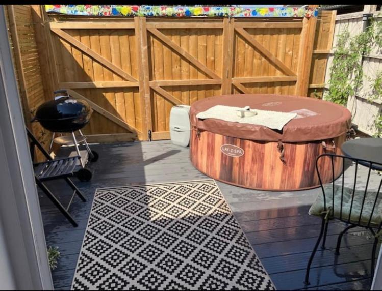 Elkstone Studio Private Hottub Pet Friendly Malvern Kültér fotó