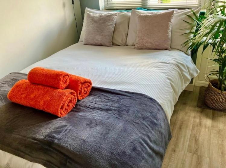Elkstone Studio Private Hottub Pet Friendly Malvern Kültér fotó